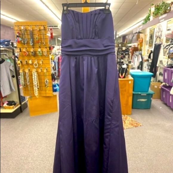 Dresses & Skirts - 6/8 Davids Bridal Purple Formal Gown